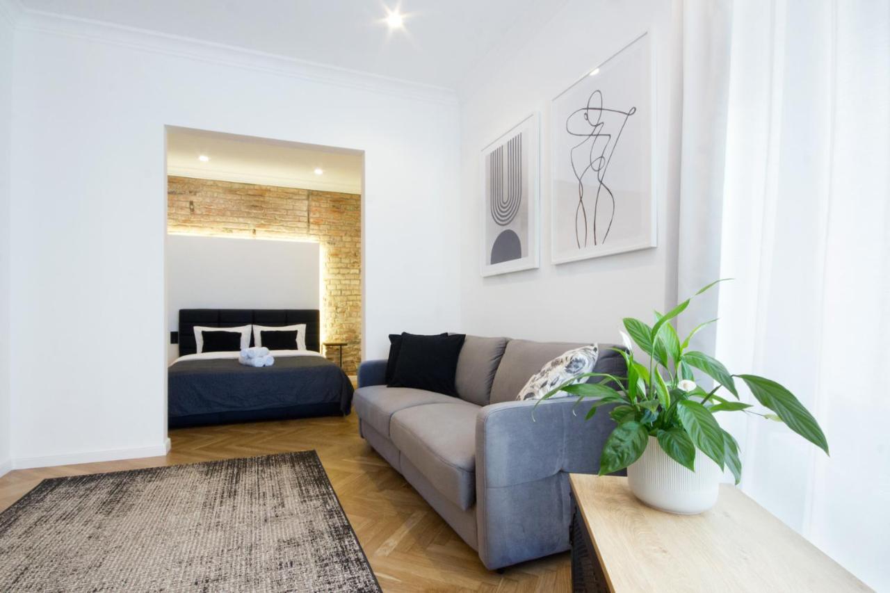 Wanderlust Apartments Красков Екстериор снимка